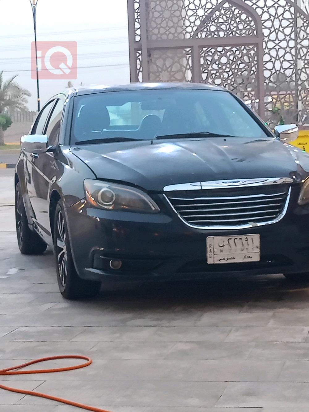 كرايسلر 200